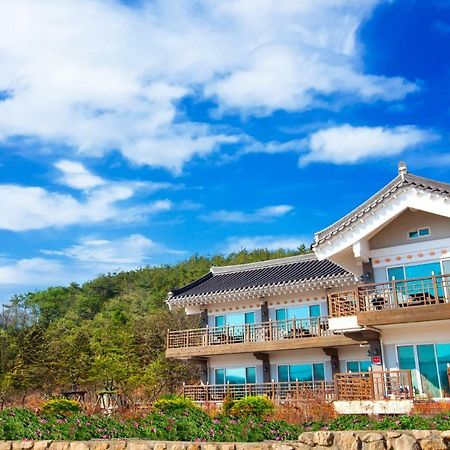 Starlight Journey Pension Gyeongju Exterior foto