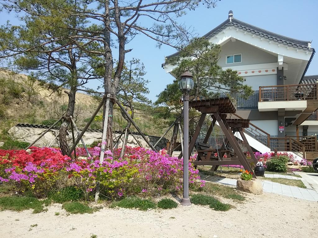 Starlight Journey Pension Gyeongju Exterior foto