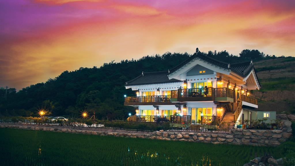 Starlight Journey Pension Gyeongju Exterior foto